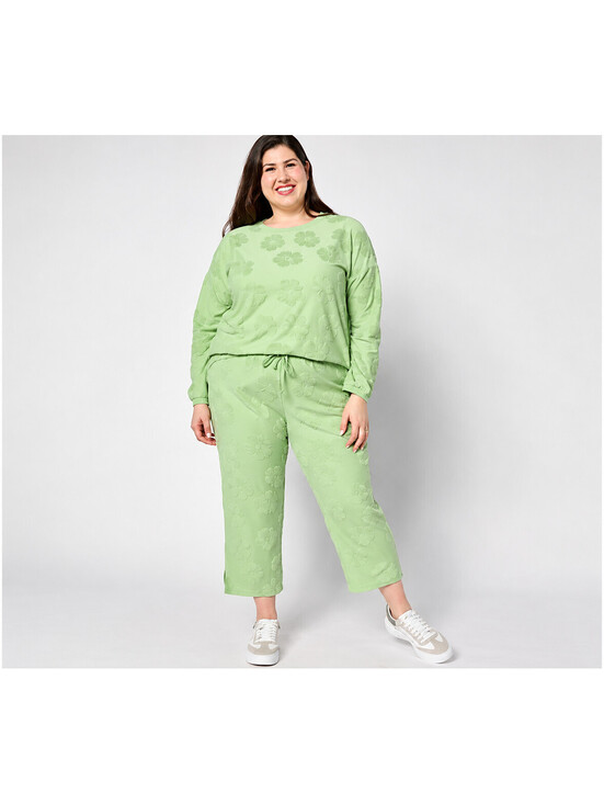 AnyBody Pants - AnyBody Regular Jacquard French Terry Cropped Pant Floral Meadow Green, Size 1X